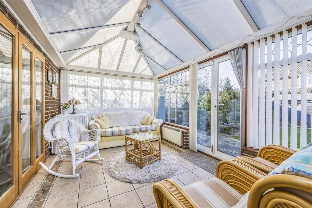 170 Stakes Hill Road, Waterlooville-Portico Marketi