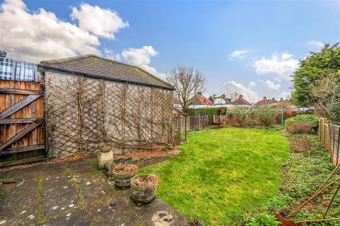 3 bedroom semi-detached house for sale, Greenhayes Avenue, Banstead