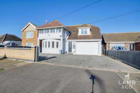 5 bedroom detached house for sale, Dulwich Road, Clacton-On-Sea CO15
