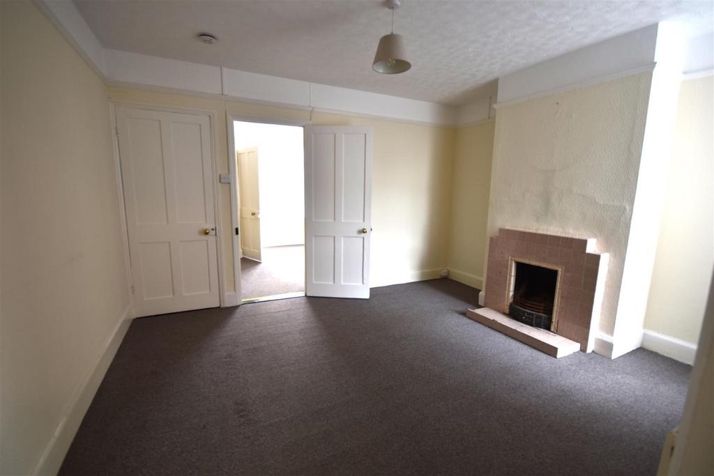 Lounge fireplace.JPG