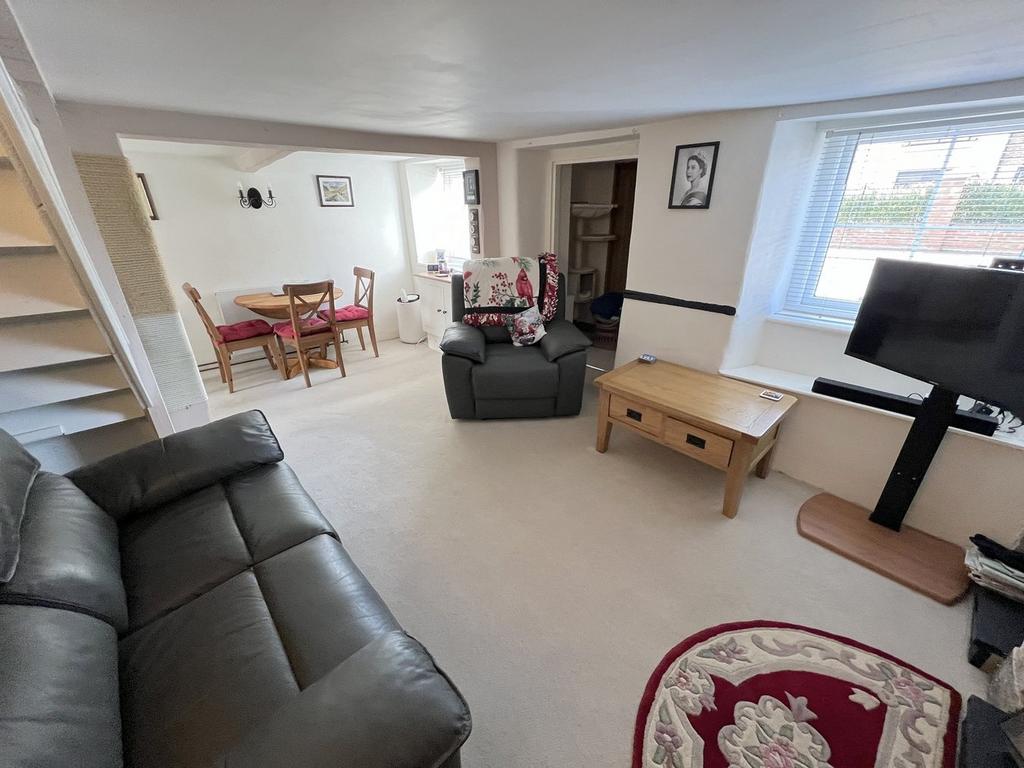 Lake Road, Hamworthy, Poole, BH15 2 bed cottage for sale £400,000
