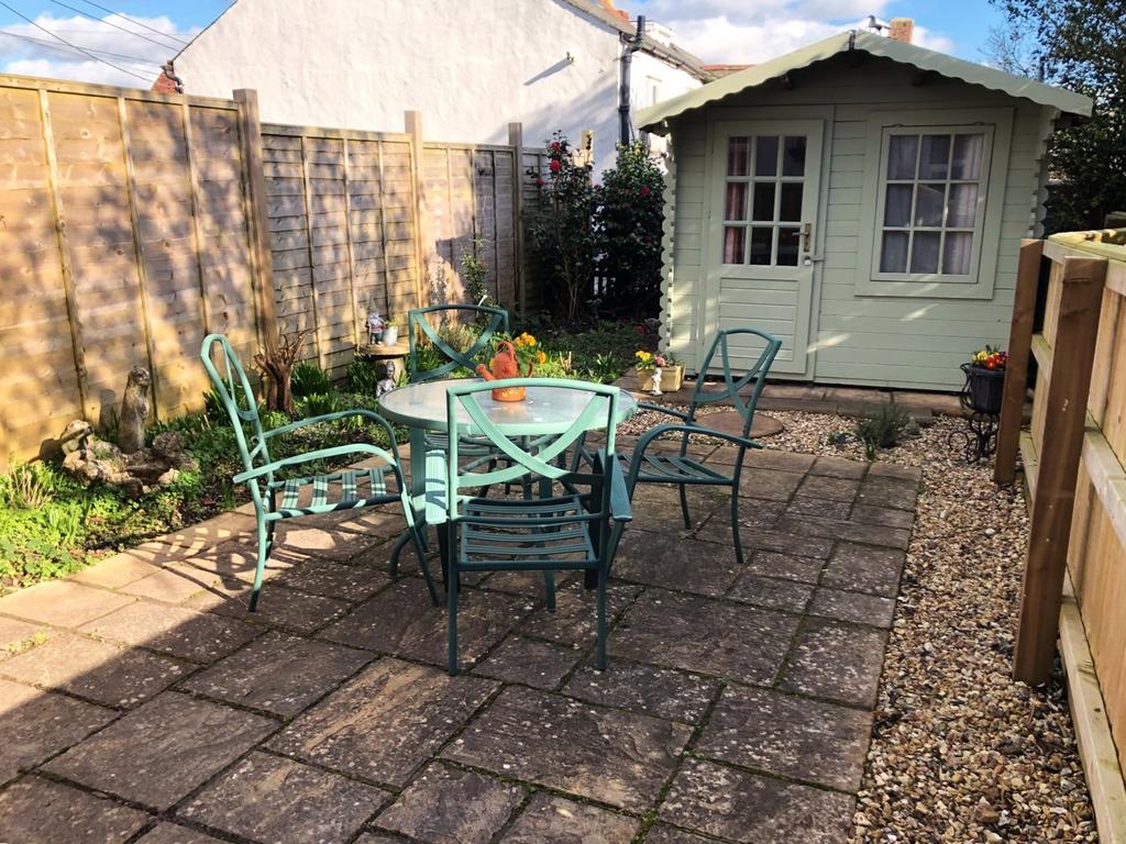 Seaton Down Road, Seaton, Devon, EX12 2 bed cottage for sale £200,000