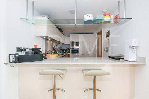 3 bedroom apartment for sale, Ensign House, Battersea Reach, London