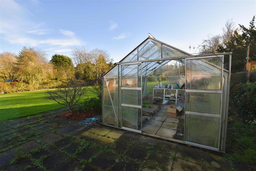 Garden Greenhouse.JPG