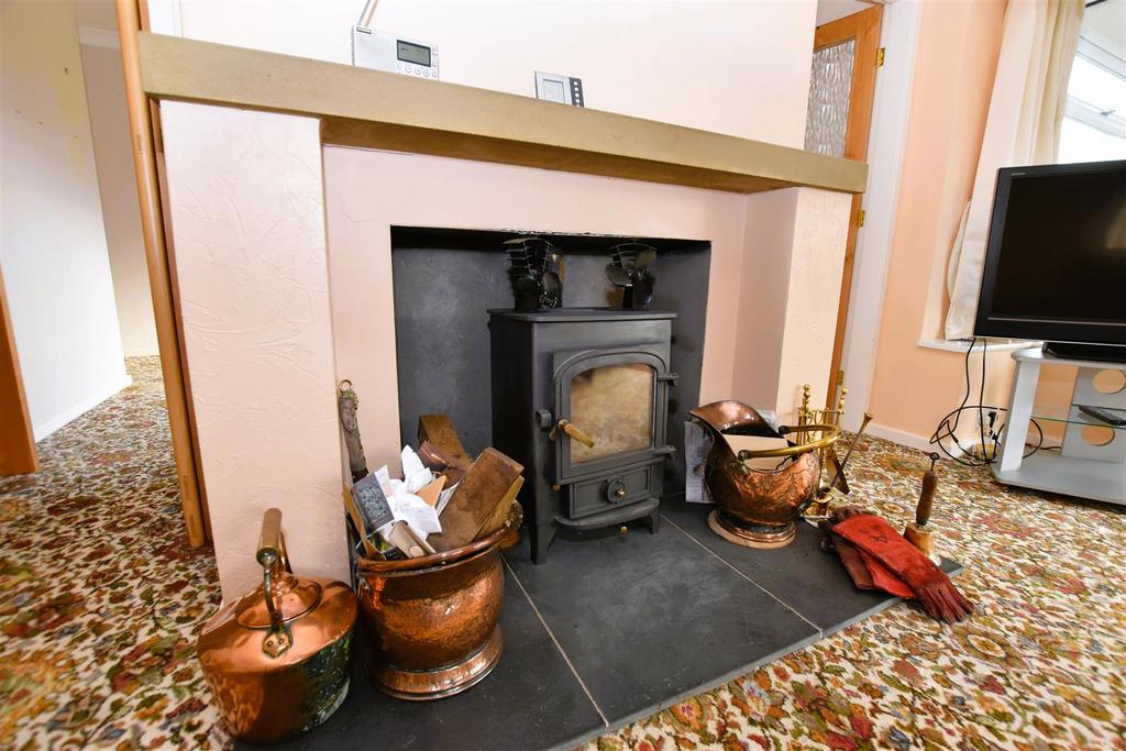 Log Burner.JPG