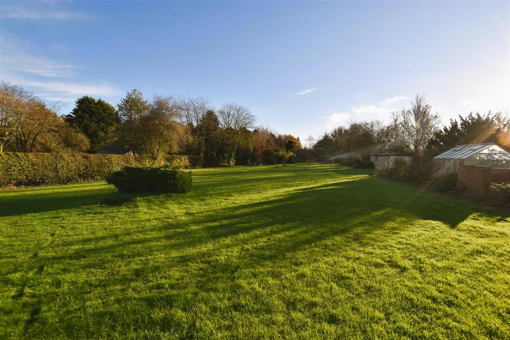 Rear Garden - Image Two.JPG