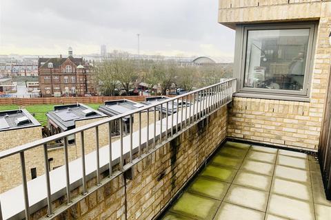 1 bedroom flat to rent, Hilltop Avenue, London NW10