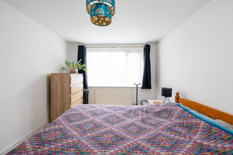 Flat 2, 15 Clouds Hill Road, Bristol, BS5 7LD