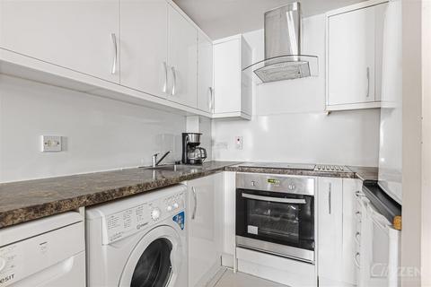 1 bedroom flat to rent, Cromwell Lodge, Cleveland Grove, London E1