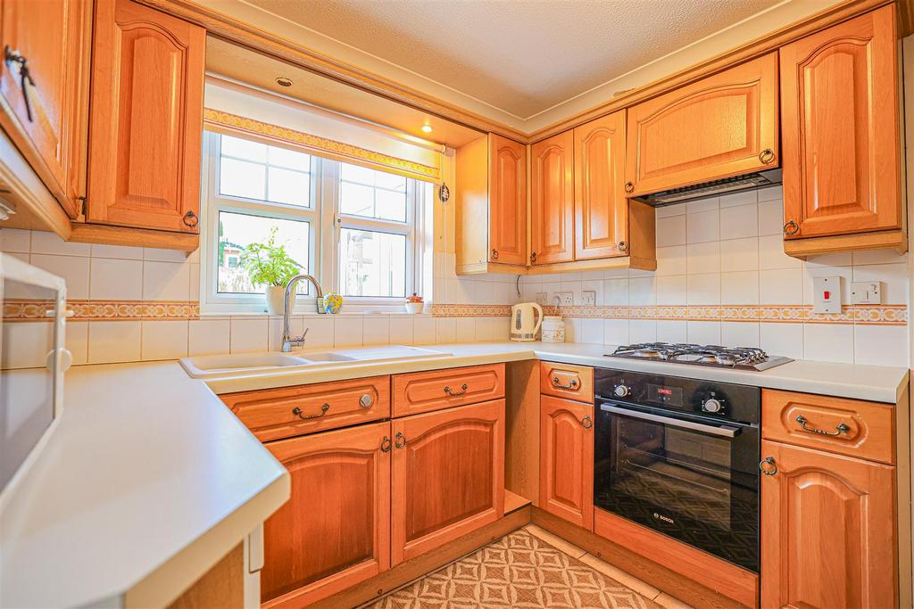 Knights Orchard, Hemel Hempstead, HP1 3 bed detached house for sale £