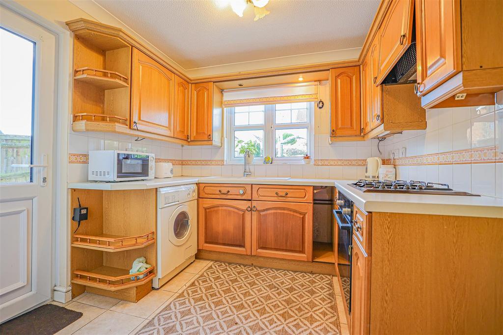 Knights Orchard, Hemel Hempstead, HP1 3 bed detached house for sale £
