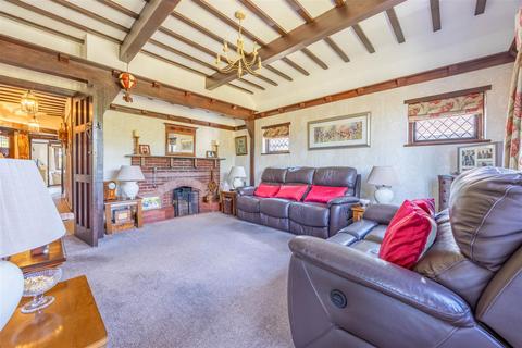 2 bedroom detached bungalow for sale, BRANSCOMBE SQAURE, Thorpe Bay