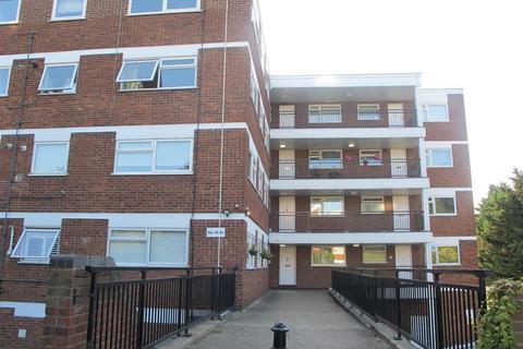 1 bedroom flat for sale, Lynwood Close, London