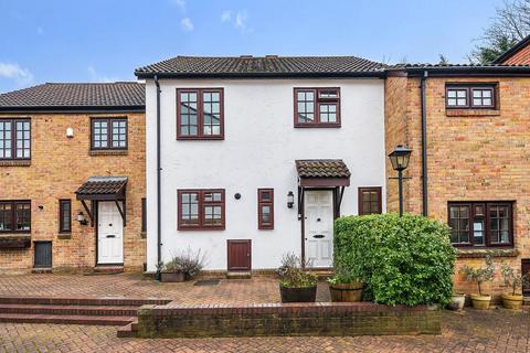 3 bedroom terraced house for sale, The Farthings, Kingston Upon Thames KT2