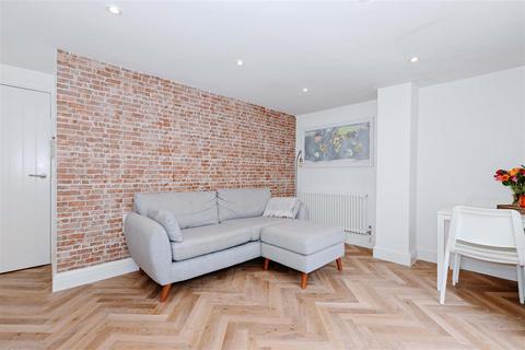 1 bedroom flat for sale - Marine Parade, Worthing