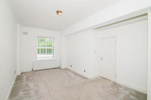 1 bedroom apartment to rent, Hampton Road, Teddington