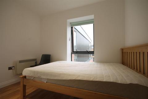 4 bedroom apartment to rent, Falconars House, City Centre