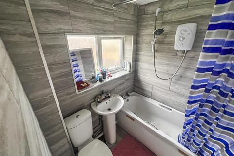 111 Blake Road, Corby, NN18 9LW