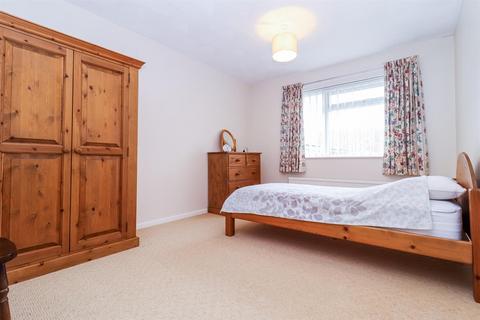 2 bedroom semi-detached bungalow for sale, Pentland Grove, Wakefield WF2