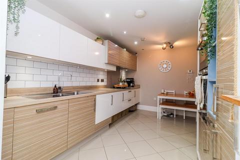 2 Allerton Road, Crigglestone, Wakefield, WF2 7FB