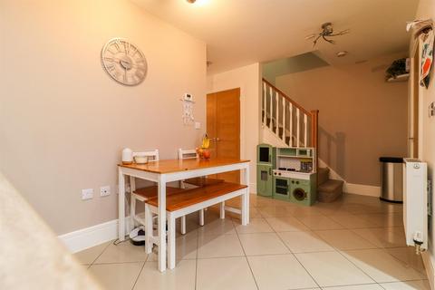 2 Allerton Road, Crigglestone, Wakefield, WF2 7FB