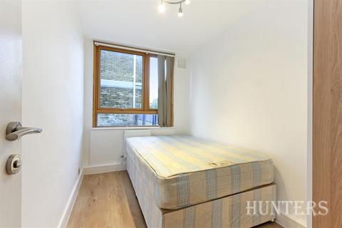 4 bedroom maisonette to rent - Lambert House, Aytoun Road, London, SW9 0UU