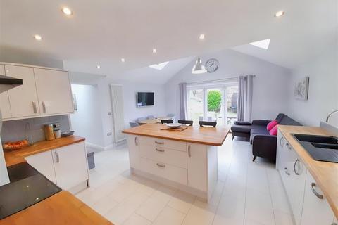73 Elm Grove, Barnham, Bognor Regis, PO22 0HW