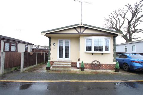 2 bedroom detached bungalow for sale, Kingsleigh Park Homes, Benfleet