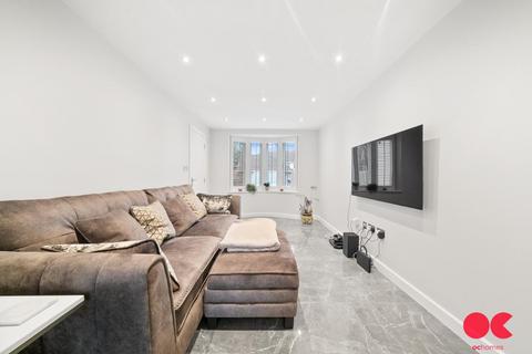 57 Dury Falls Close, Hornchurch, RM11 3AX