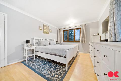6 bedroom detached house for sale - Ferndown, Hornchurch RM11