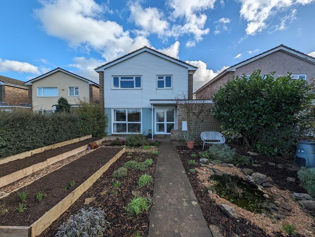 32 quedgeley front shot 1.jpg