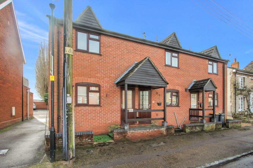 High Street, Harrold, Bedford, MK43 2 bed end of terrace house for sale