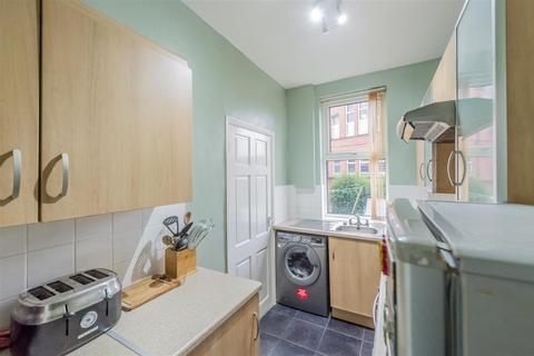 2 bedroom house for sale, Cecil Street, Armley, Leeds