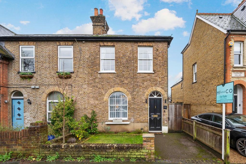 St Marys Road, Weybridge, KT13 3 bed semidetached house for sale £