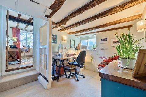 17 Church End, Haddenham, Aylesbury, HP17 8AE
