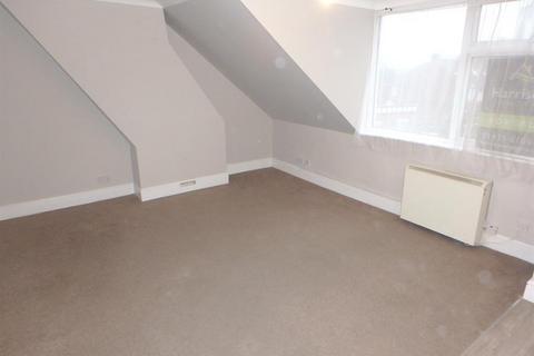 2 bedroom flat for sale, Station Road, New Milton, BH25 6JX