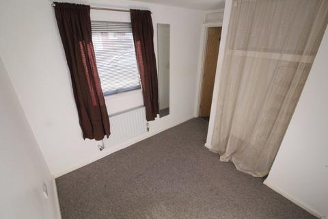 Studio to rent - FOLLAGER ROAD