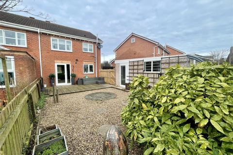 3 bedroom semi-detached house for sale, Carr Green Lane, Mapplewell S75 6DY