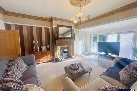 7 bedroom detached house for sale, Badby Road West, Daventry