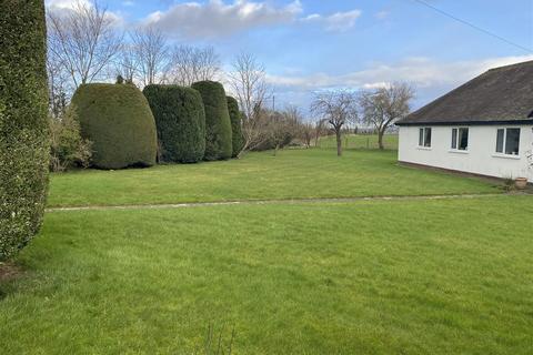 3 bedroom detached bungalow for sale, Meadowvale, Standwardine-in-the-Fields, Baschurch, Shrewsbury, SY4 2EU
