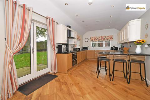 5 bedroom detached house for sale, Stoke-On-Trent ST11