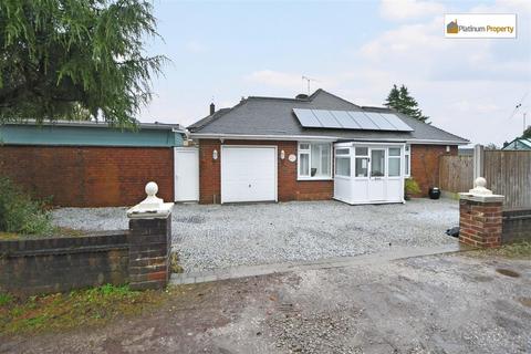 3 bedroom detached bungalow for sale, Heatherlands Close, Stoke-On-Trent ST3