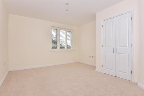 2 bedroom flat for sale, Rickmansworth Road, Chorleywood WD3