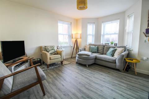 2 bedroom apartment for sale, Anglia Way, Great Denham, Bedford