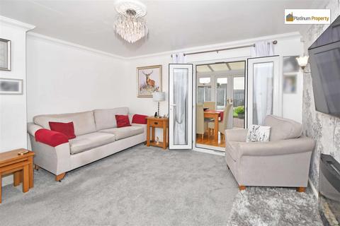 8 Chervil Close, Stoke-on-trent, ST3 7YD