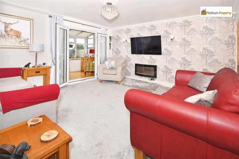 8 Chervil Close, Stoke-on-trent, ST3 7YD