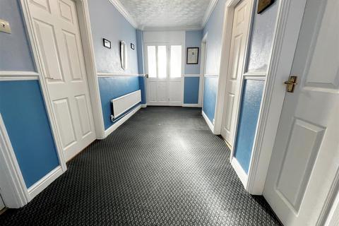 3 bedroom detached bungalow for sale, St. Peters Crescent, Humberston, Grimsby, N.E. Lincs, DN35 7HU