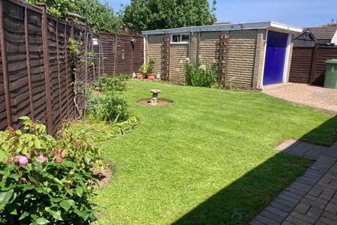 3 bedroom detached bungalow for sale, St. Peters Crescent, Humberston, Grimsby, N.E. Lincs, DN36 4DH