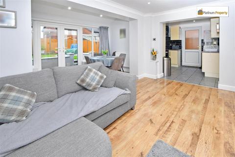 5 Barbrook Avenue, Stoke-on-trent, ST3 5UG