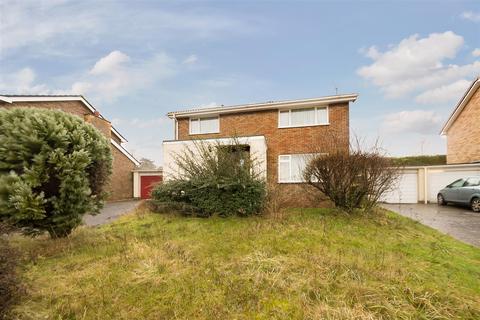 12 Brae Road, Winscombe, BS25 1LN